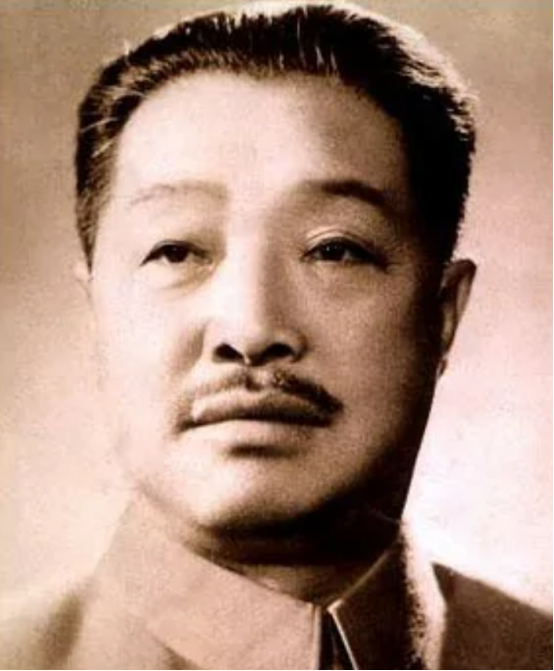 1952年鄧小平致電賀龍,商議任命決定,賀龍詢問:毛主席的意見呢 1952年鄧小平致電賀龍,商議任命決定,賀龍詢問:毛主席的意見呢