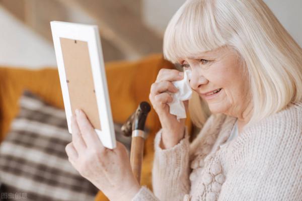 自愛,讓自己活得更有尊嚴 自愛,讓自己活得更有尊嚴