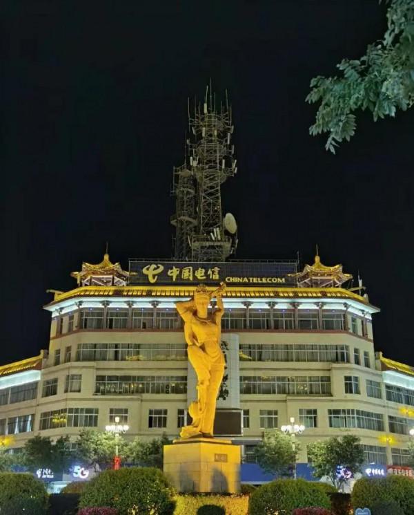 西北遊散記（9）——騎駱駝，逛敦煌