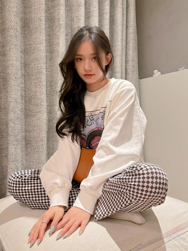 內娛女明星的聖誕節營業照有多美