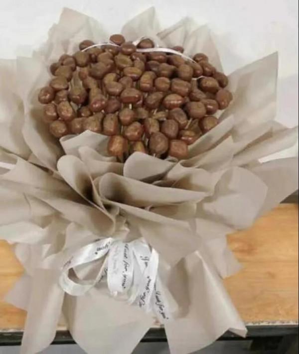 小狗們，以後情人節也這麼幹