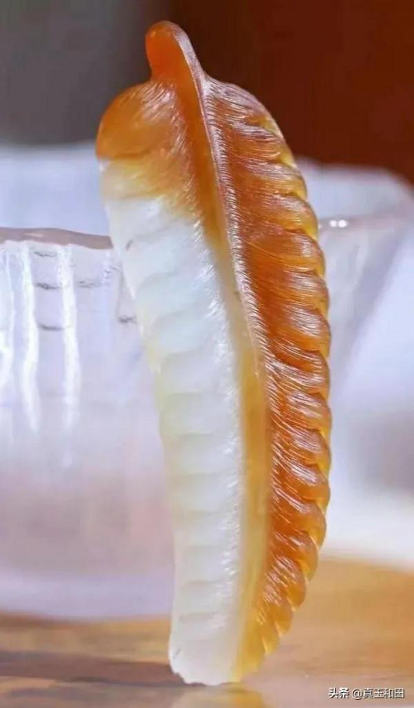 這樣的和田玉糖白居然要幾萬? 這樣的和田玉糖白居然要幾萬?