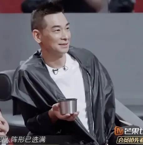 10位中年男星“禿頂”大賞:沙溢、聶遠頭頂稀疏,最意外是彭于晏 10位中年男星“禿頂”大賞:沙溢、聶遠頭頂稀疏,最意外是彭于晏