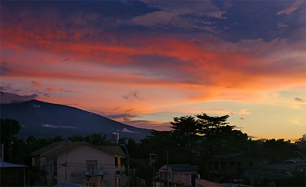 赤道幾內亞：一半天堂一半地獄