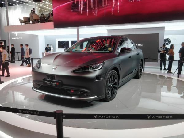 2021廣州車展新能源轎車篇：智己L7、哪吒S、極狐阿爾法S 華為HI