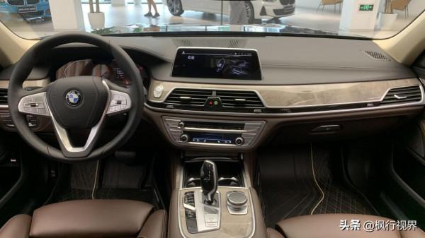 針尖對麥芒！奧迪A8L和寶馬740Li對比實拍，誰會是最佳之選？