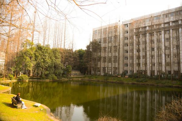 考清華北大難不難？可這位16歲女孩卻這麼說，原來她想考這個大學