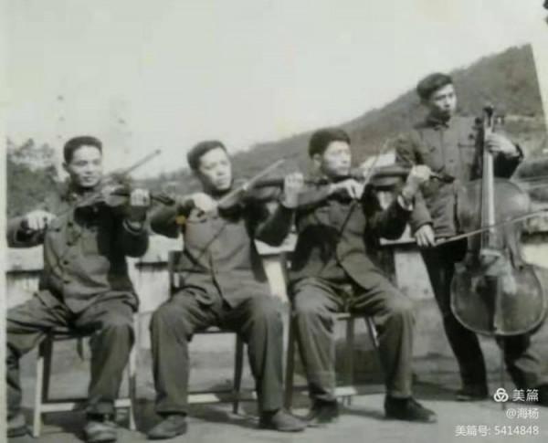 我們基建工程兵部隊裡的文宣隊 我們基建工程兵部隊裡的文宣隊