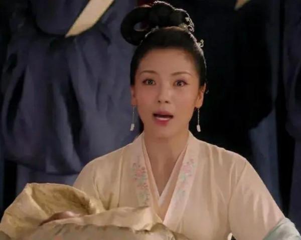 少女感別尬演，這6位演少女太辣眼，有人強裝可愛，有人刻意夾音