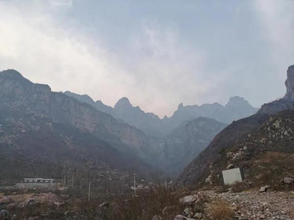 徒步白雲寺渡槽一一絕壁大梯一一上白雲一一白雲寺 徒步白雲寺渡槽一一絕壁大梯一一上白雲一一白雲寺