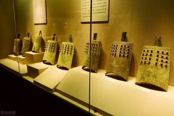 1995年,河南一夫妻挖出編鐘,專家鑑定後:上交國家 1995年,河南一夫妻挖出編鐘,專家鑑定後:上交國家