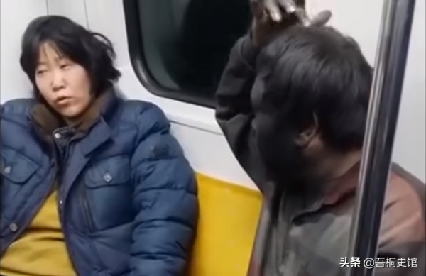 韓國大叔每天用鞋油抹臉，陪伴妹妹街頭流浪10年，只因親情的力量