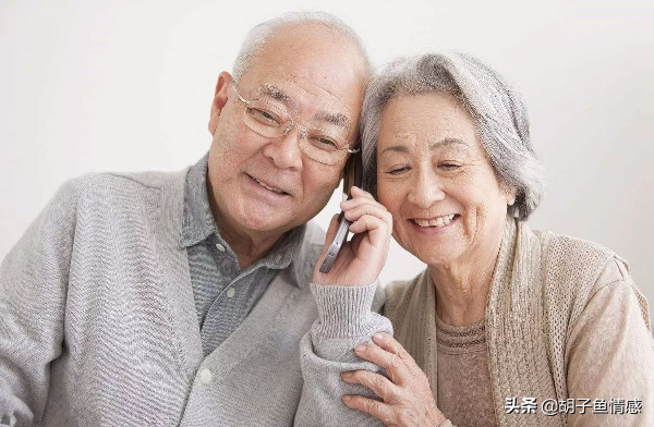 保姆表白僱主，72歲大爺果斷拒絕：做好自己的工作，不要越了界限