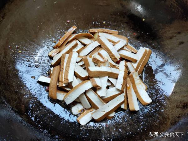 香乾像我這樣炒，兩碗米飯都不夠吃