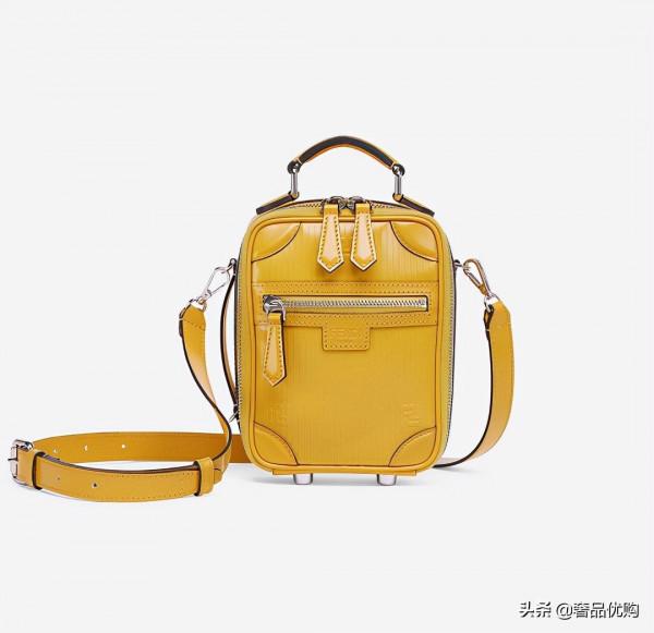 一週新包 | FENDI托特包、LV男士手包、CELINE凱旋手腕包 一週新包 | FENDI托特包、LV男士手包、CELINE凱旋手腕包