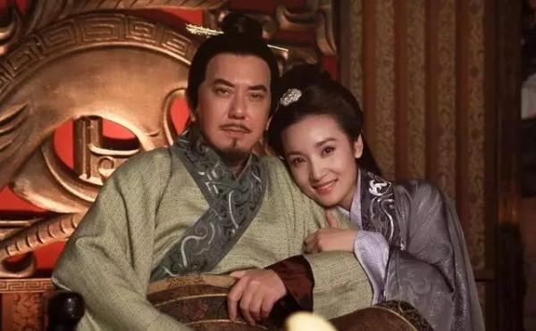 王妍蘇：曾是廣告女王，演過《何以》許影，戲外已是三個孩子的媽