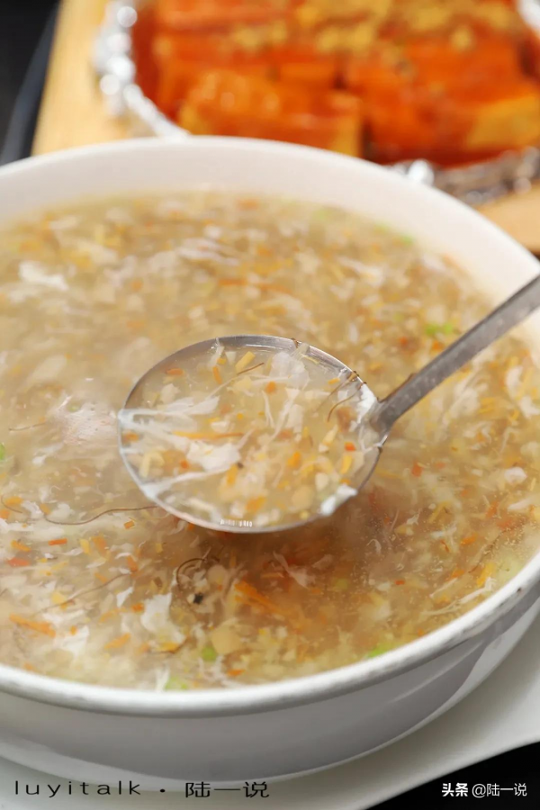 春節來客人，這樣請客很有面子，龍蝦鮑魚螃蟹都有，不到2000元