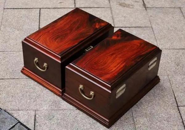 大紅酸枝 &period; 珠寶盒