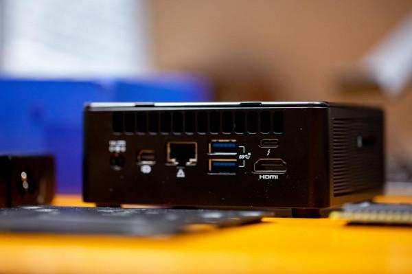 第一次裝機？不會？來一臺intel NUC試試？intel 獵豹峽谷裝機分享