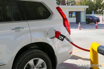 油價調整資訊：今天2月8號，加油站調整後92、98號汽油價格