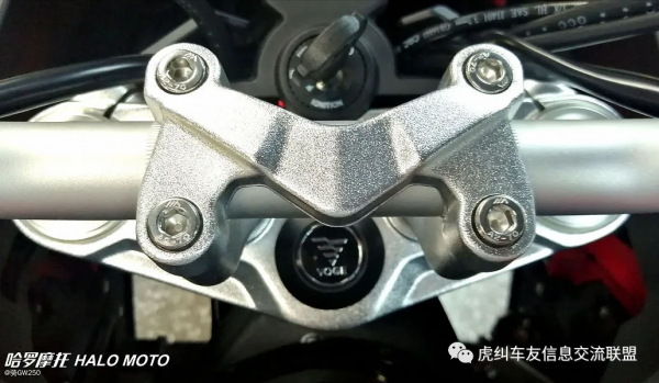 濤哥‘暴力’試駕：隆鑫VOGE無極500DS摩托駕馭感受