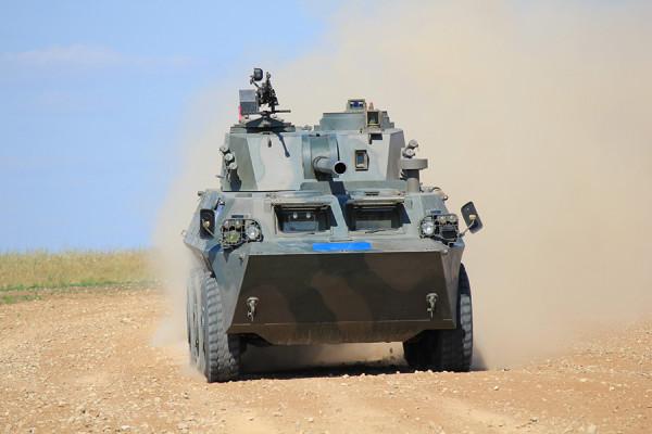 一分鐘落下10發炮彈：中國迫榴炮能打步兵能打坦克，曾踢館俄軍