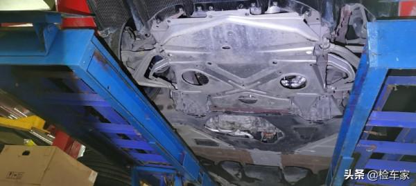 才開兩年多，這輛奧迪R8瘋狂掉價50萬不止！買主再砍10萬