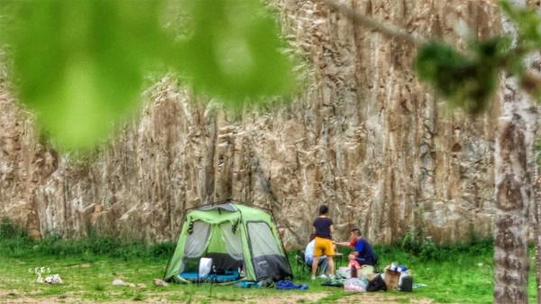 瀋陽發現一處絕佳宿營秘境，人少景美避風，這種地貌在瀋陽很少見
