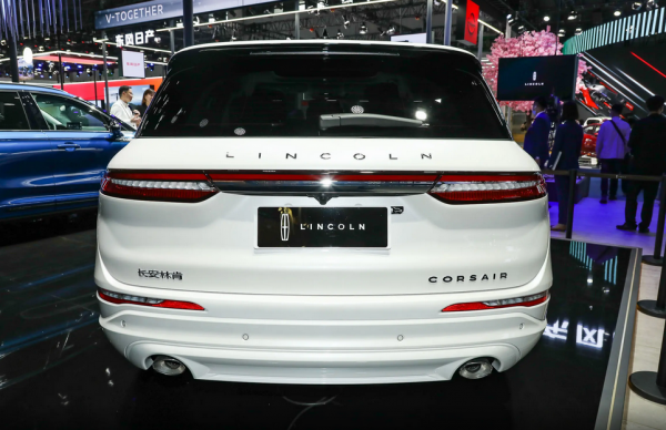 全系標配2&period;0T，入門即豪華，林肯冒險家選哪款合適？