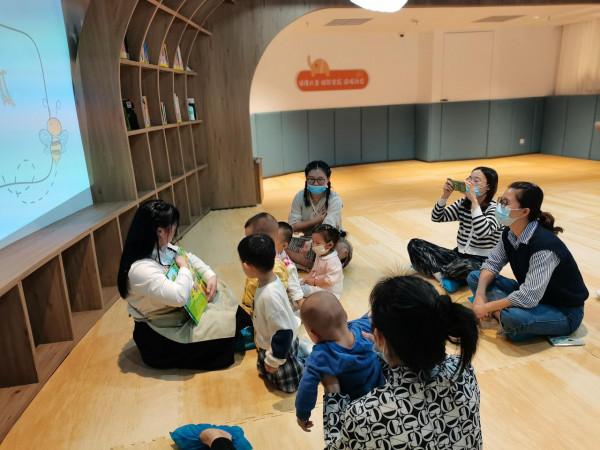 共讀繪本開啟美好親子時光，助力孩子健康成長