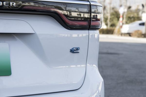 試駕Jeep新款大指揮官e，美式插混中型SUV有何不同？