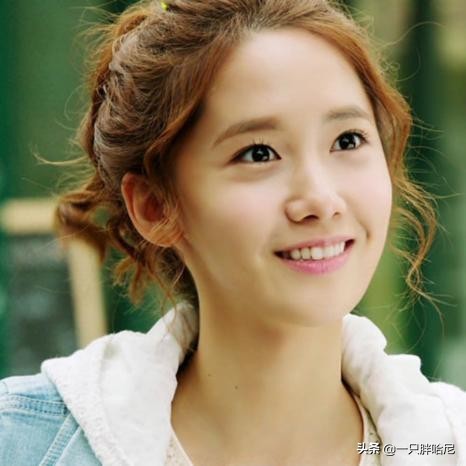 你適合“披頭髮”還是“扎頭髮”,取決於三個部位,髮際線很關鍵 你適合“披頭髮”還是“扎頭髮”,取決於三個部位,髮際線很關鍵