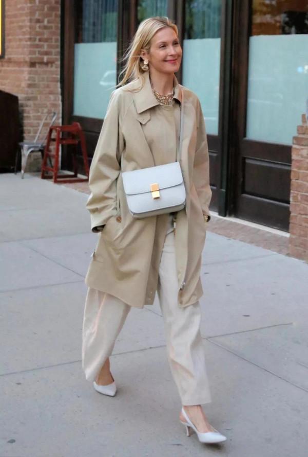 50多歲穿得比小姑娘還時髦，20歲穿到70歲都不違和，這才是真高手