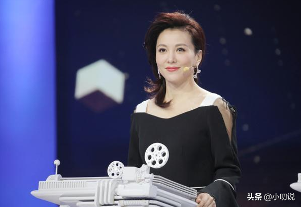 央視主播夢桐:曾沒錢買出鏡衣服,現逆襲為央視“三大花旦”之一 央視主播夢桐:曾沒錢買出鏡衣服,現逆襲為央視“三大花旦”之一