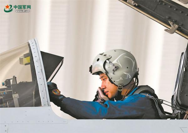 戰鬥,在雲端打響——南部戰區空軍航空兵某旅實彈射擊訓練掠影 戰鬥,在雲端打響——南部戰區空軍航空兵某旅實彈射擊訓練掠影