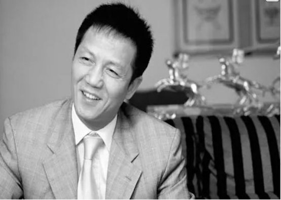 上海首富周正毅：創業階段遇貴人成富豪，鋃鐺入獄後卻穩賺30億