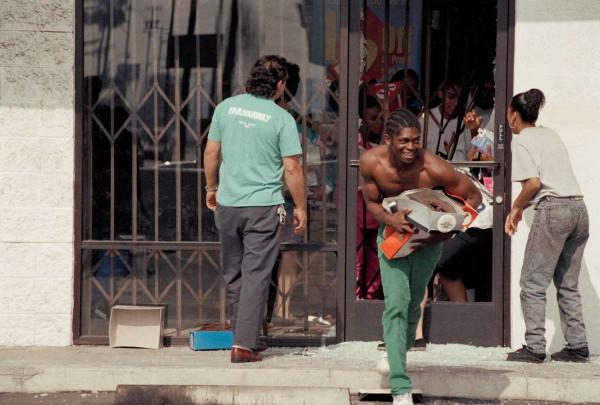 美籍韓國人擊敗黑人和拉美裔，為什麼可以這麼剛？有哪些值得借鑑