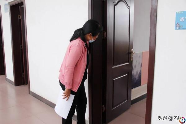 大山裡女人生娃有多難？雲南孕婦羊水破了，路上耽誤太久生悲劇