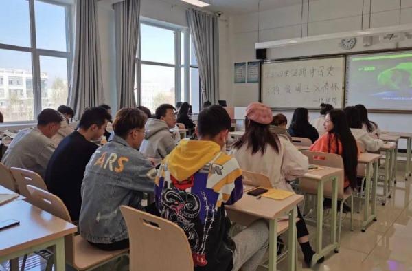 985名校畢業,連續三年考不上公務員,大學白唸了,愧對父母 985名校畢業,連續三年考不上公務員,大學白唸了,愧對父母