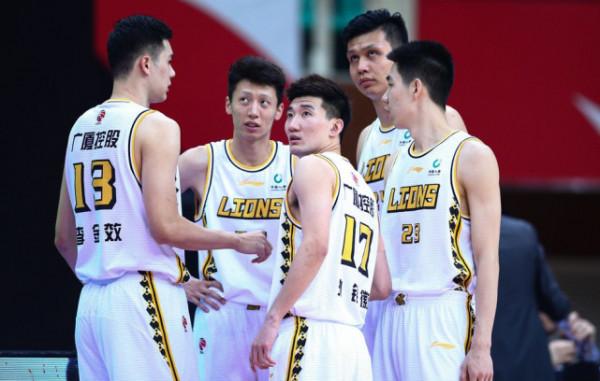 4戰狂勝103分！廣廈強勢崛起衝擊廣東遼寧，除本土三少外還有驚喜