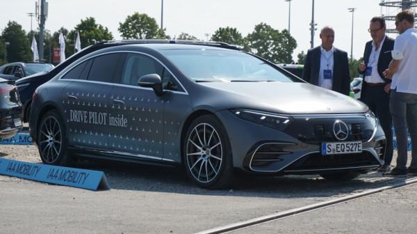 賓士EQS L3級自動駕駛,在高速只能以60公里速度行駛,太雞肋? 賓士EQS L3級自動駕駛,在高速只能以60公里速度行駛,太雞肋?