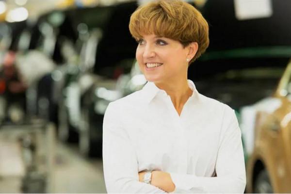 賓利女皇:汽車行業需要更多女性 賓利女皇:汽車行業需要更多女性