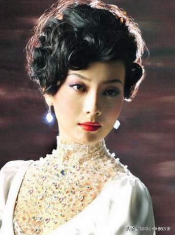 土氣太胖臉凹陷，這8位女星年輕時候很一般，老了卻越來越好看