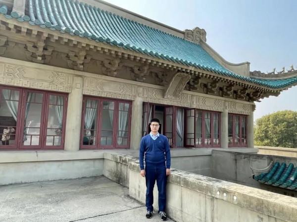 鍾家慶數學獎,這位武大博士拿到啦 鍾家慶數學獎,這位武大博士拿到啦