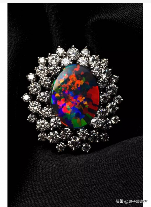 世界上最美麗的十五種石頭,不但外觀豔麗,而且價值不菲 世界上最美麗的十五種石頭,不但外觀豔麗,而且價值不菲