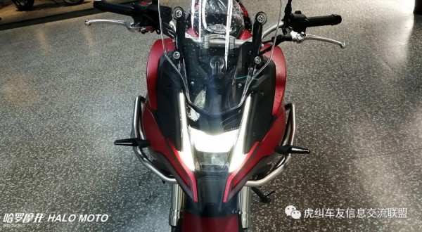 濤哥‘暴力’試駕：隆鑫VOGE無極500DS摩托駕馭感受