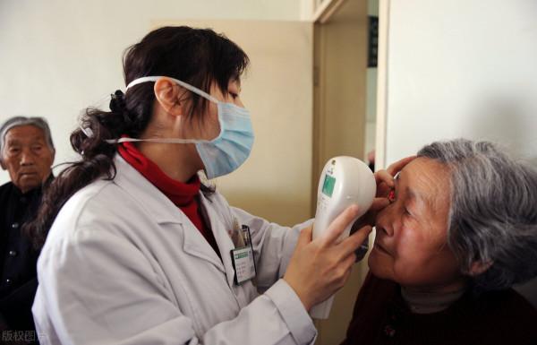日本六旬老太放火燒死丈夫兒子，這類事件不久也可能在中國發生