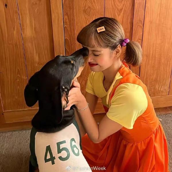 明星萬聖節妝容大不同:歐陽娜娜雙面天使,黃仁俊cos匹諾曹 明星萬聖節妝容大不同:歐陽娜娜雙面天使,黃仁俊cos匹諾曹