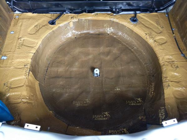 安靜生活 廈門靚車港日產奇駿汽車隔音改裝大白鯊