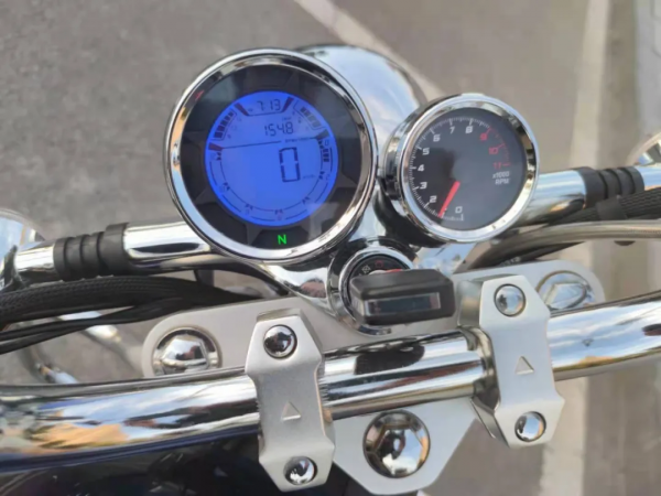 復古試駕(五)國產V缸-力帆V16 復古試駕(五)國產V缸-力帆V16